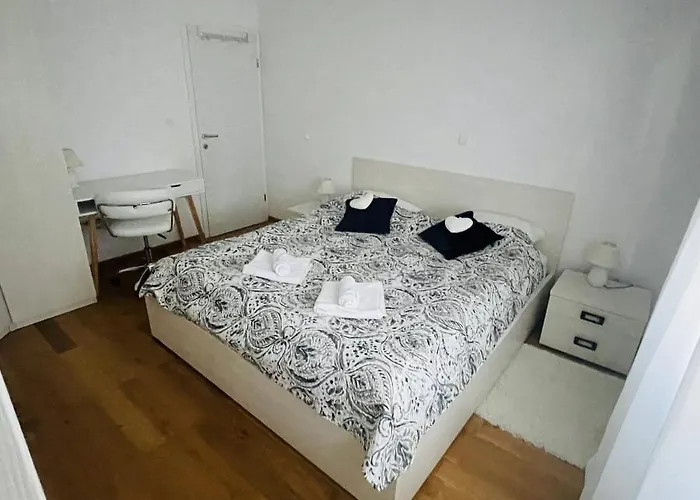 With Wifi - 21347 Split